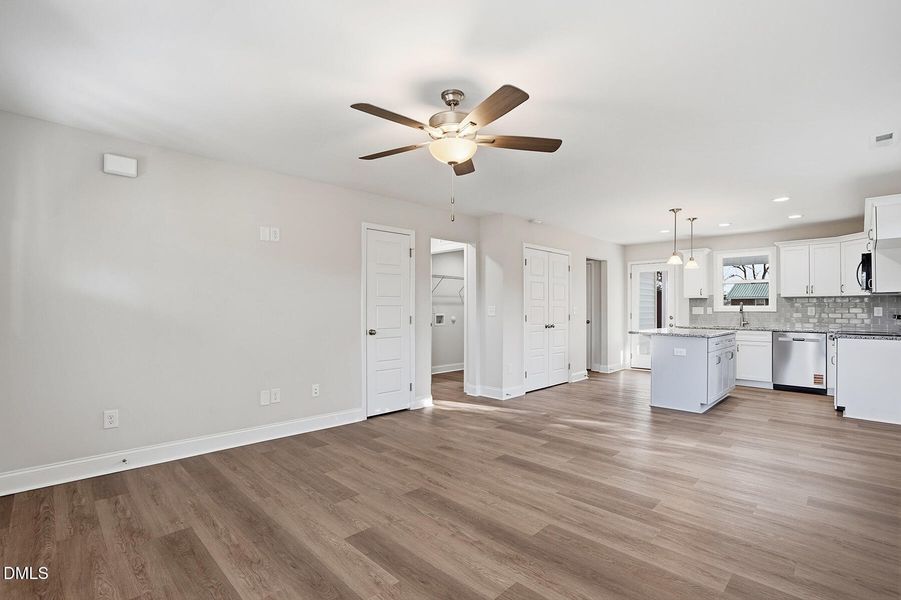 214 Rae St-19 214 Rae St-19