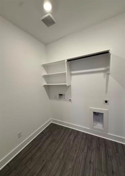 Spacious, unfurnished interior of a new home in Sage Collection – Freedom at Anthem, Kyle (Image 10).