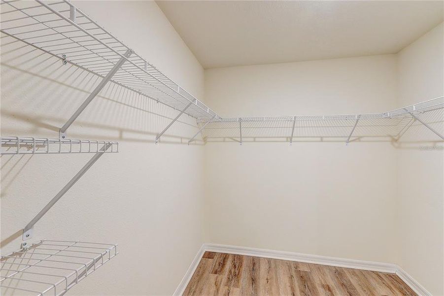 Spacious, unfurnished interior of a new home in , Spring Hill (Image 21).