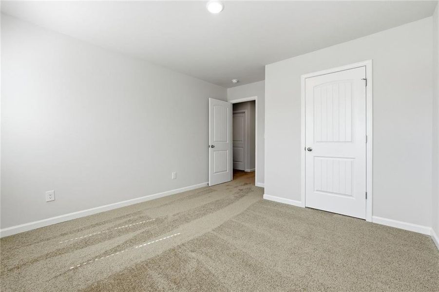Spacious, unfurnished interior of a new home in Concord Oaks, Powder Springs (Image 23).