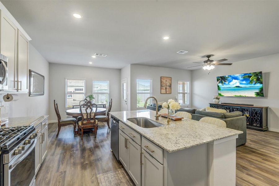 Furnished interior view inside a new home in Magnolia Springs, Montgomery (Image 4).