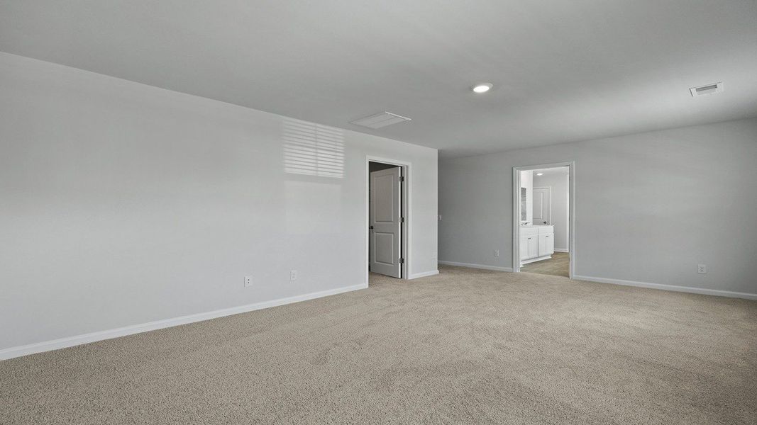 Spacious, unfurnished interior of a new home in The Ranch, Holly Hill (Image 26).
