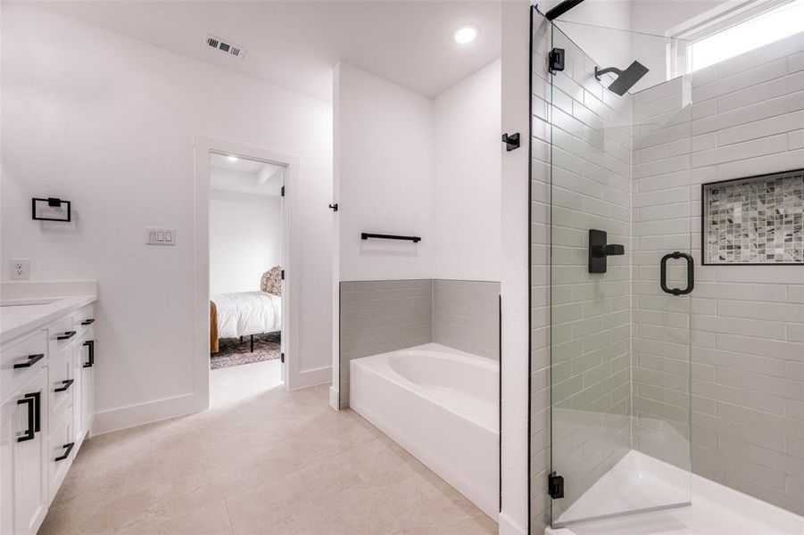 Furnished interior view inside a new home in , Boyd (Image 28).