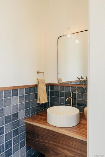 Furnished interior view inside a new home in , Superior (Image 5).