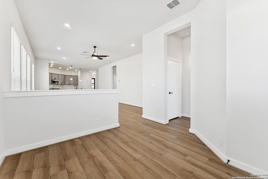 Spacious, unfurnished interior of a new home in , New Braunfels (Image 17). Spacious, unfurnished interior of a new home in , New Braunfels (Image 17).