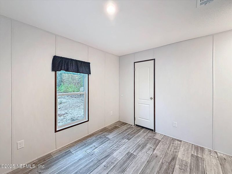 Spacious, unfurnished interior of a new home in , Hawthorne (Image 28).