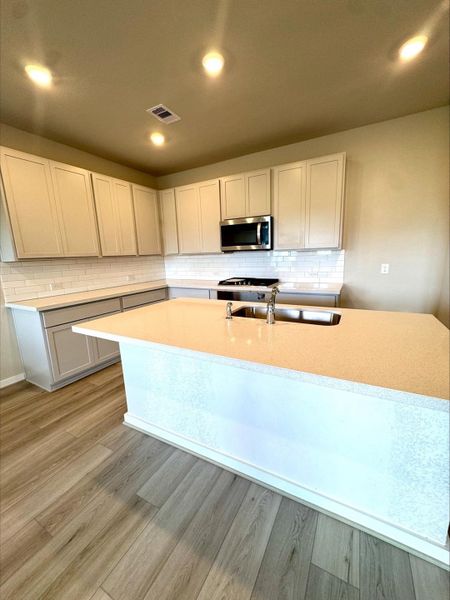 Furnished interior view inside a new home in River Ranch Trails, Dayton (Image 5). Furnished interior view inside a new home in River Ranch Trails, Dayton (Image 5).