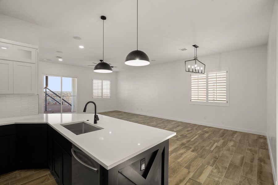 Furnished interior view inside a new home in Tierra Del Este 91, El Paso (Image 14). Furnished interior view inside a new home in Tierra Del Este 91, El Paso (Image 14).