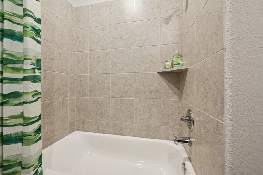 Barton Place Model Home - Madison - Secondary Bathroom Barton Place Model Home - Madison - Secondary Bathroom