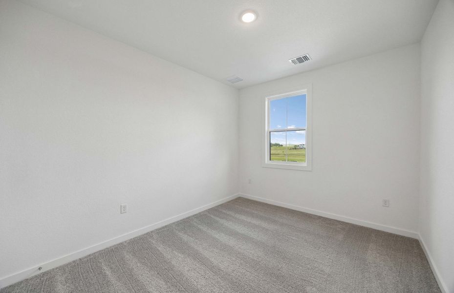 Spacious, unfurnished interior of a new home in Kuempel Farms, Pflugerville (Image 27).