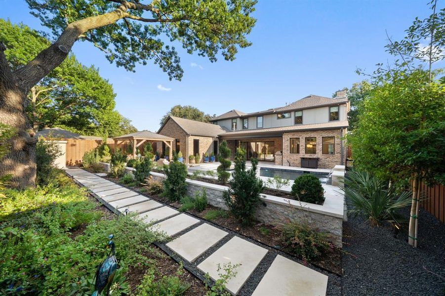 Image 28 of a home in . Image 28 of a home in .