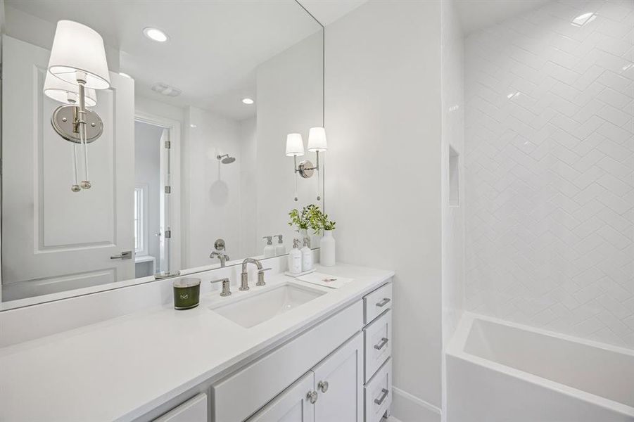 Image 33 of a home in .