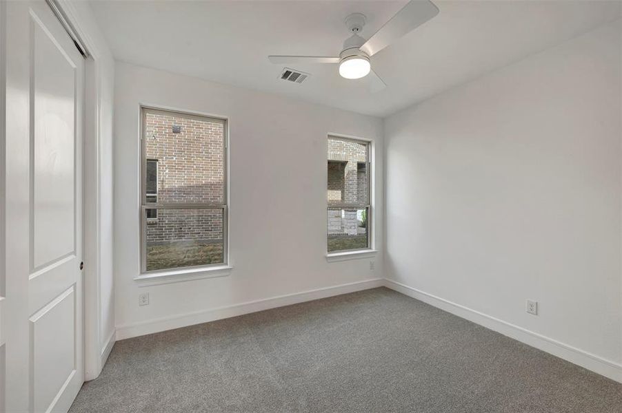 Spacious, unfurnished interior of a new home in Heath Golf & Yacht Villas, Heath (Image 28).