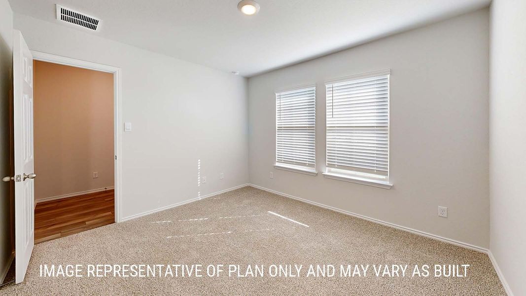 Spacious, unfurnished interior of a new home in The Villages at Schwertner Ranch, Jarrell (Image 20).