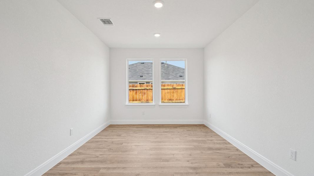 Spacious, unfurnished interior of a new home in Railhead, Cedar Creek (Image 10). Spacious, unfurnished interior of a new home in Railhead, Cedar Creek (Image 10).