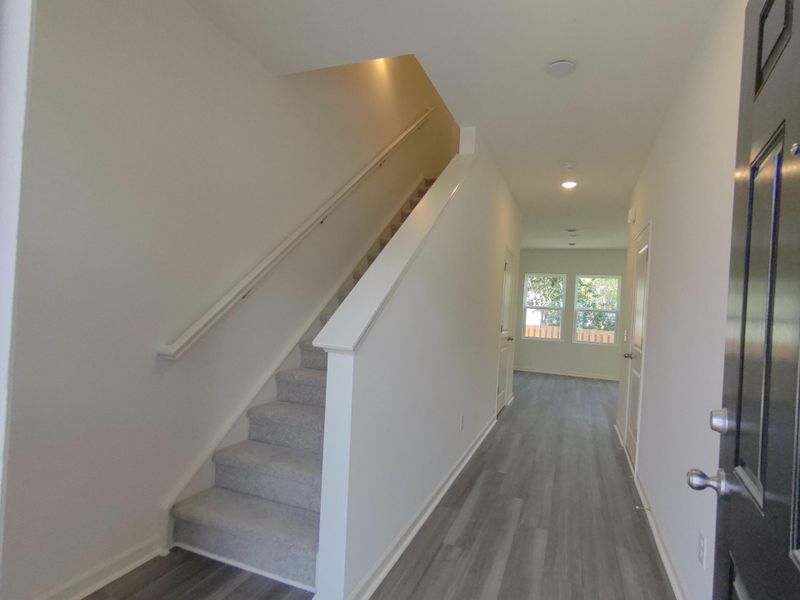 Spacious, unfurnished interior of a new home in Pinckney Place, North Charleston (Image 9).
