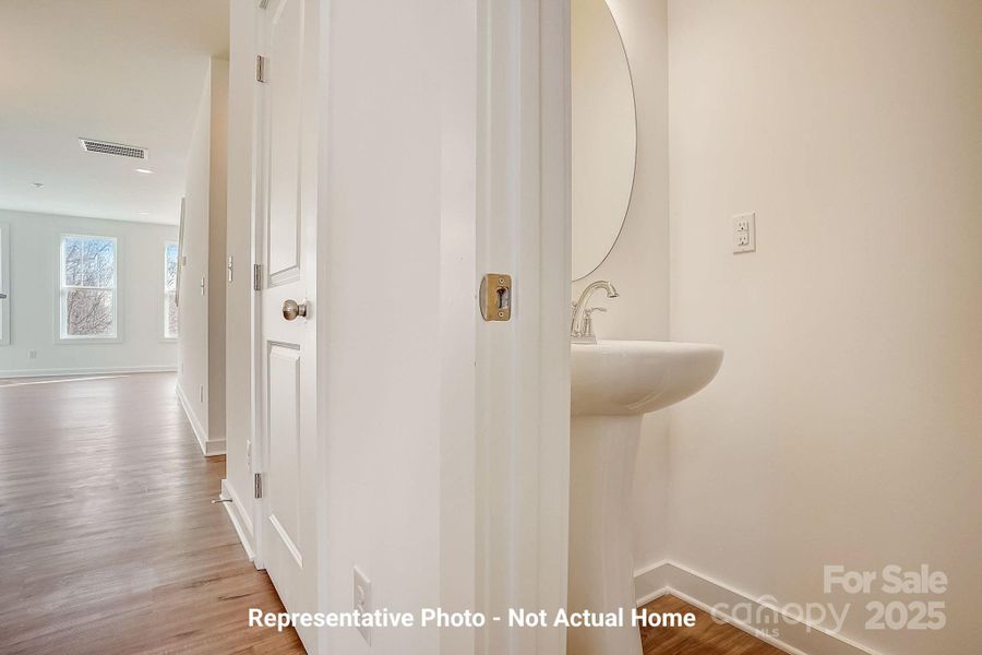 Half Bath-Cambridge Plan