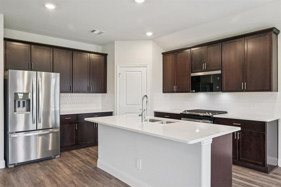 Furnished interior view inside a new home in Simpson Crossing - Signature Series, McKinney (Image 8). Furnished interior view inside a new home in Simpson Crossing - Signature Series, McKinney (Image 8).