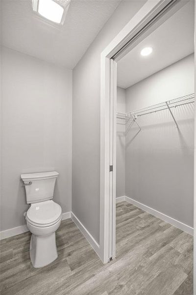 Spacious, unfurnished interior of a new home in , Ocala (Image 19).