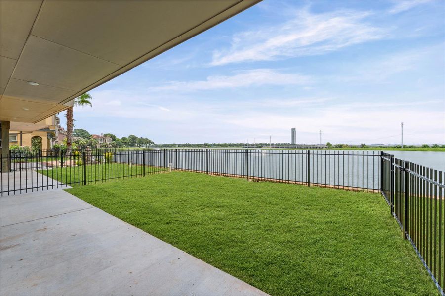 Love the little fenced in area. Love the little fenced in area.