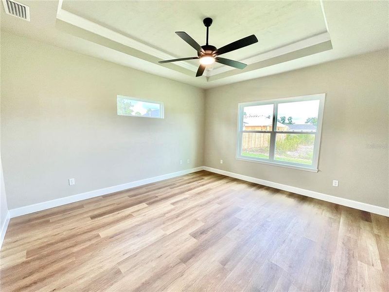 Spacious, unfurnished interior of a new home in , Gainesville (Image 26).