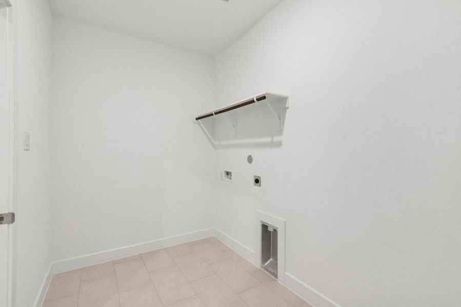 Spacious, unfurnished interior of a new home in Tarkington Timbers, Cleveland (Image 28). Spacious, unfurnished interior of a new home in Tarkington Timbers, Cleveland (Image 28).