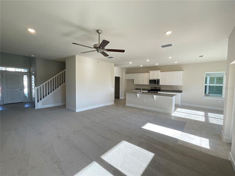 Spacious, unfurnished interior of a new home in , Harmony (Image 6).