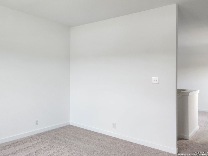 Spacious, unfurnished interior of a new home in Arcadia Ridge, San Antonio (Image 26).