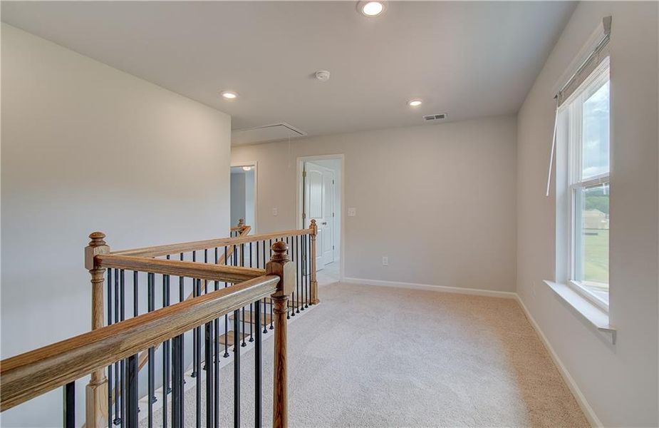 Spacious, unfurnished interior of a new home in Enclave at Evergreen, Fairburn (Image 15).