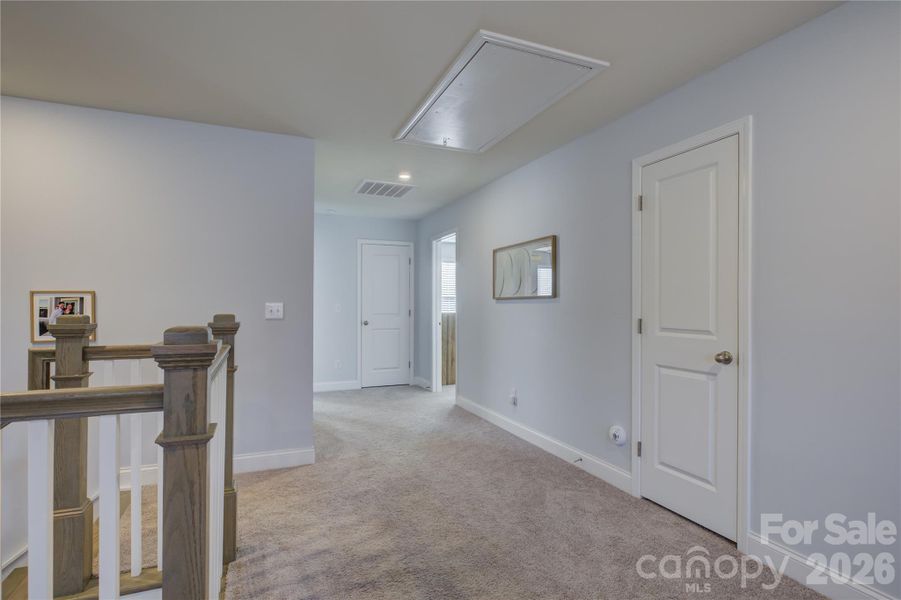 Spacious, unfurnished interior of a new home in Lakeside Glen, York (Image 21).