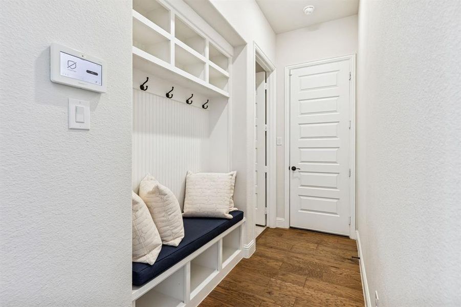 Furnished interior view inside a new home in Walsh Ranch 70', Fort Worth (Image 18). Furnished interior view inside a new home in Walsh Ranch 70', Fort Worth (Image 18).