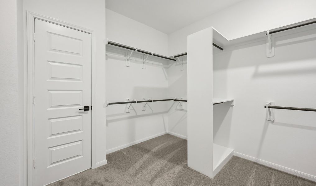 Large primary walk-in closet