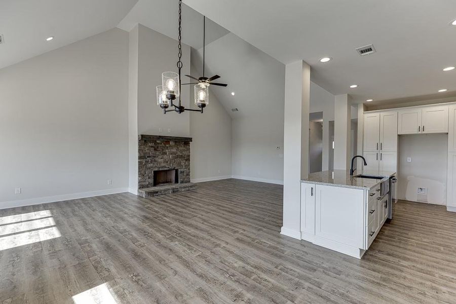 Spacious, unfurnished interior of a new home in , Hartwell (Image 29).