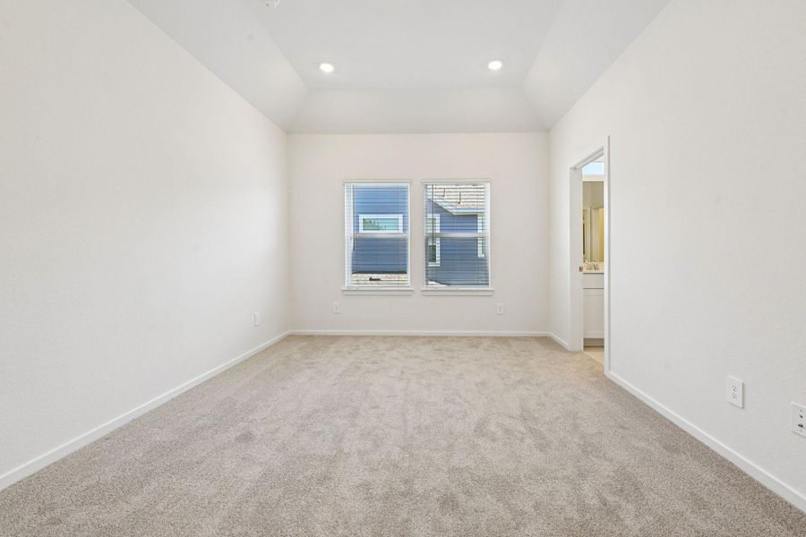 Spacious, unfurnished interior of a new home in Kemah Crossing - City Series, Kemah (Image 18). Spacious, unfurnished interior of a new home in Kemah Crossing - City Series, Kemah (Image 18).