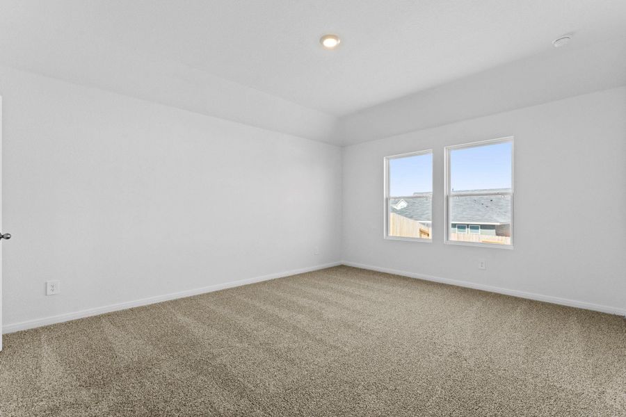 Spacious, unfurnished interior of a new home in Trace, San Marcos (Image 22).