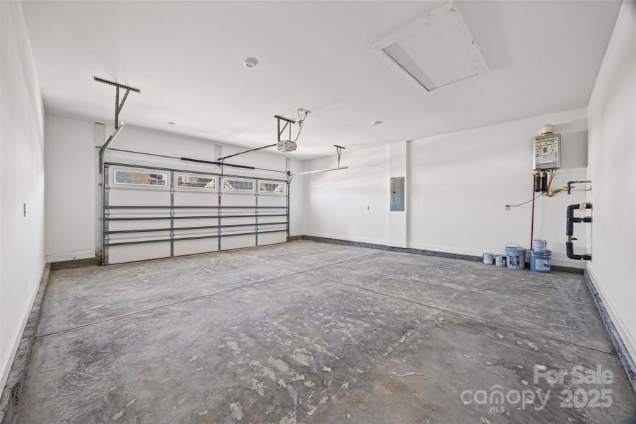 Image 42 of a home in Handsmill on Lake Wylie.