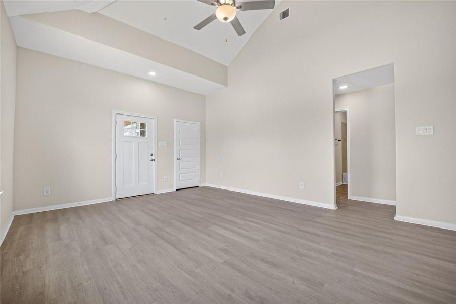 Spacious, unfurnished interior of a new home in , Montgomery (Image 19).