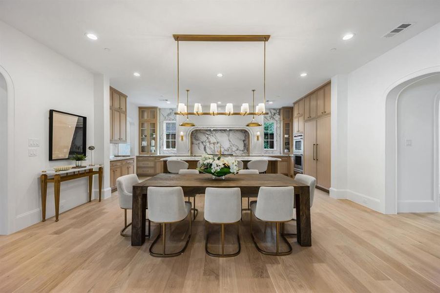 Furnished interior view inside a new home in , Dallas (Image 9). Furnished interior view inside a new home in , Dallas (Image 9).