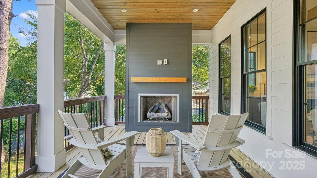 Exterior details and patio area of a home in , Charlotte (Image 29).
