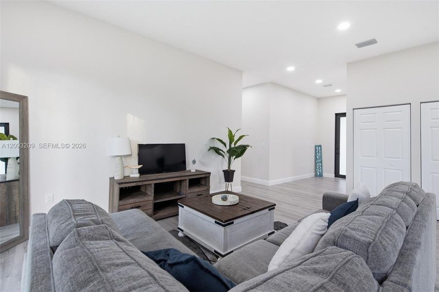Furnished interior view inside a new home in , Lehigh Acres (Image 13).