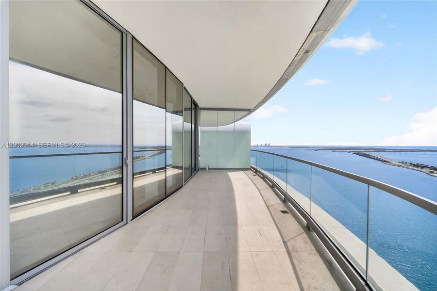 Condo located in Miami, FL showcasing its design and architecture (Image 23).