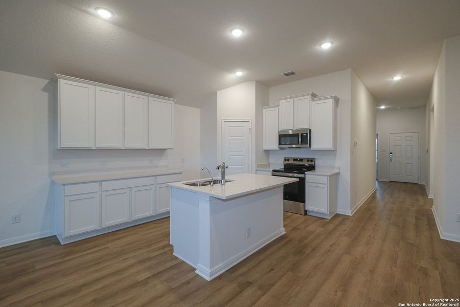 Furnished interior view inside a new home in Greenspoint Heights, Seguin (Image 9).