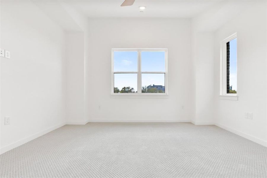 018-20241030-1427AzaleaDrive-Melissa-TX-75454-PrimaryBedroom.jpg-SMALL 018-20241030-1427AzaleaDrive-Melissa-TX-75454-PrimaryBedroom.jpg-SMALL