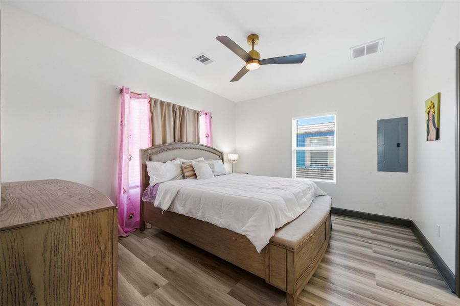 Furnished interior view inside a new home in , Cleveland (Image 16).