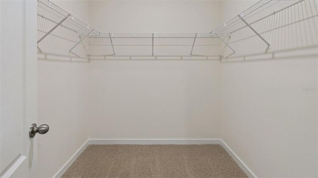 Spacious, unfurnished interior of a new home in , Sanford (Image 14).