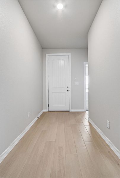 Representative unfurnished interior of a home built from the Poppy by View Homes in Paseos Del Este, El Paso (Image 42).