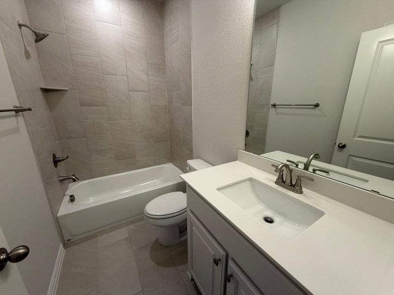 Furnished interior view inside a new home in Waterford Park, Weatherford (Image 6).