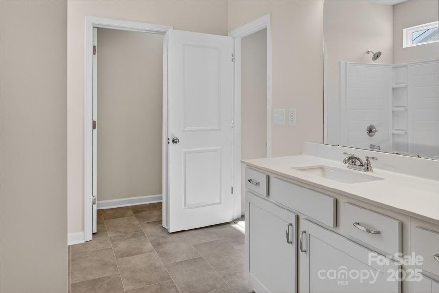 Furnished interior view inside a new home in Catawba Trace, Catawba (Image 5). Furnished interior view inside a new home in Catawba Trace, Catawba (Image 5).