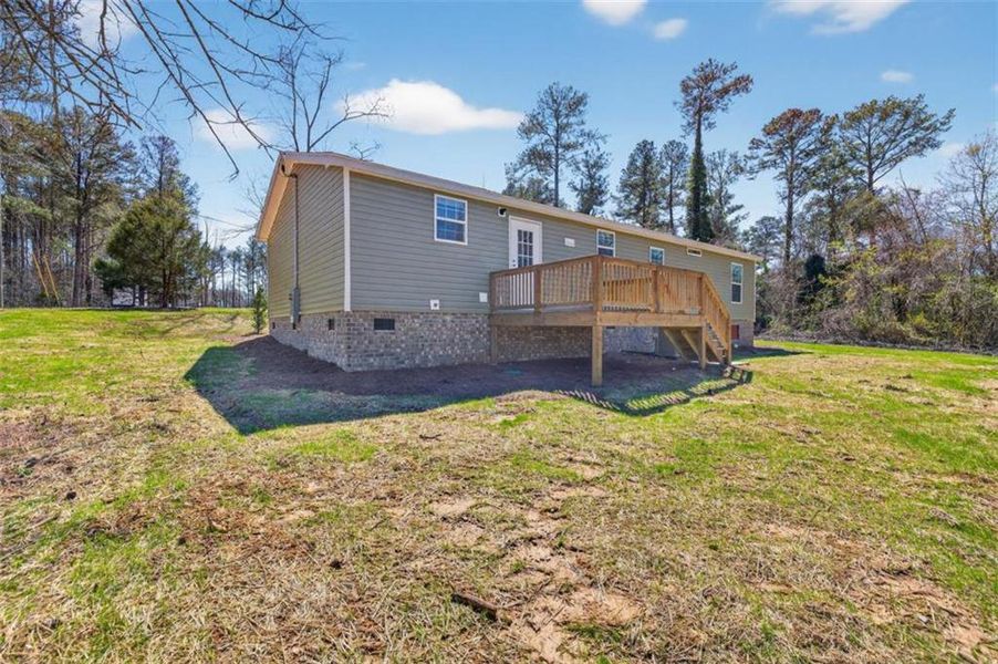 Exterior details and patio area of a home in , Oxford (Image 17).