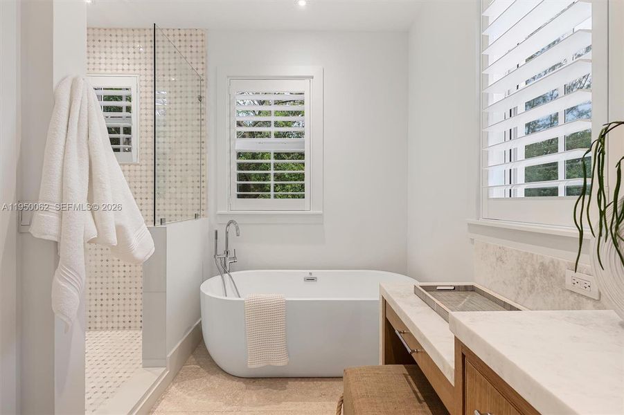 Furnished interior view inside a new home in , Islamorada, Village of Islands (Image 55).